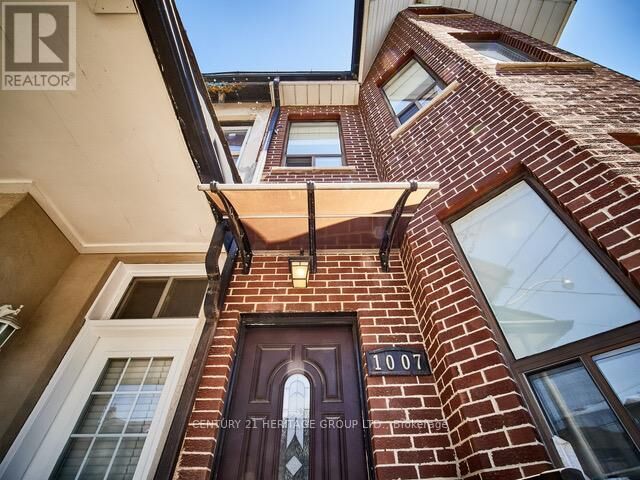 Property Photo:  1007 Bathurst Street 3  ON M5R 3G8 