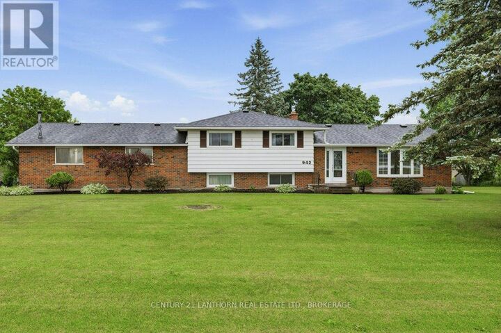 Property Photo: 942 County 1 Road East ON K7R 3L2