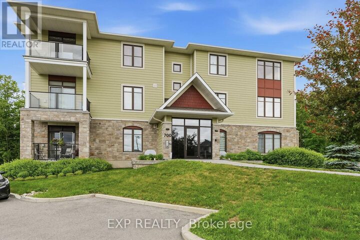 Property Photo:  700 Du Rivage Street 104  ON K4K 1K4 