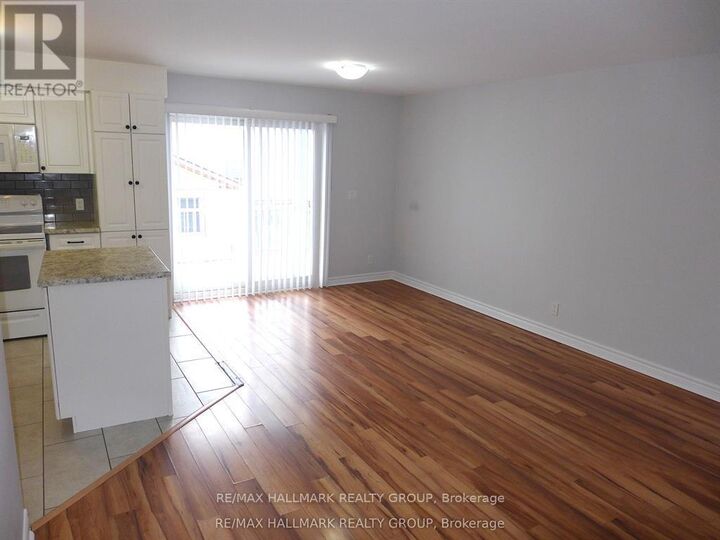 Property Photo:  216 Carillon Street 3  ON K1L 5X8 