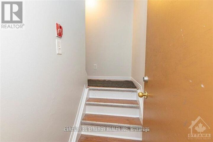 Property Photo:  450 Maclaren Street 10  ON K1R 5K6 