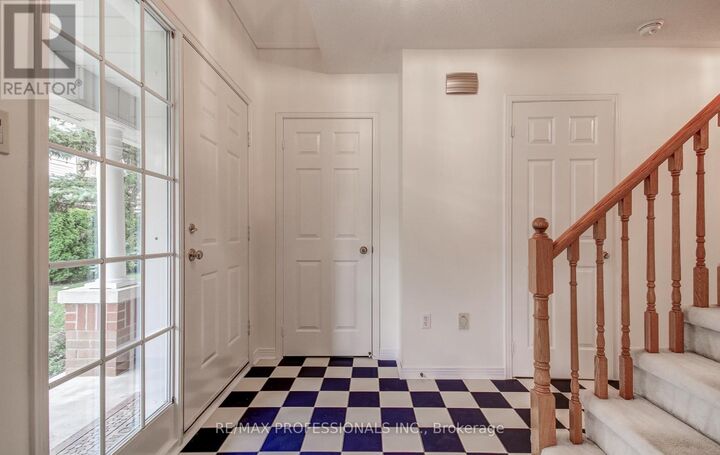 Property Photo:  2145 Country Club Drive East 23  ON L7M 4E1 