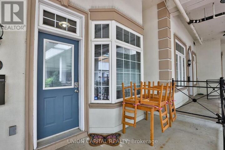 Property Photo:  71 McCaul Street 143  ON M5T 2X1 