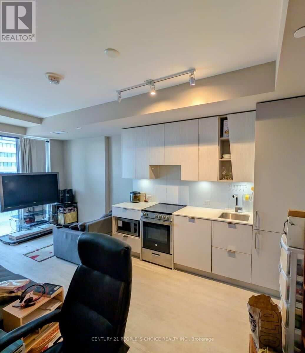 Property Photo:  3883 Quartz Road 2613  ON L5B 0M4 
