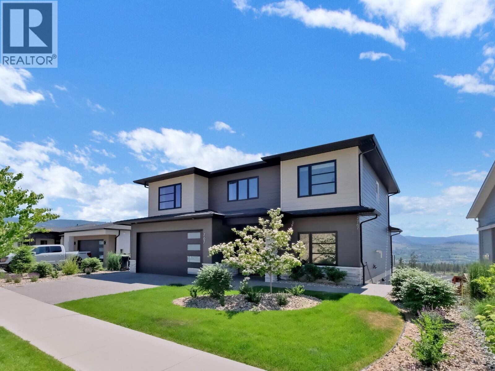 Property Photo: 767 Acadia Street BC V1V 0A8