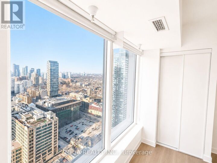 Property Photo:  82 Dalhousie Street  ON M5B 0C5 