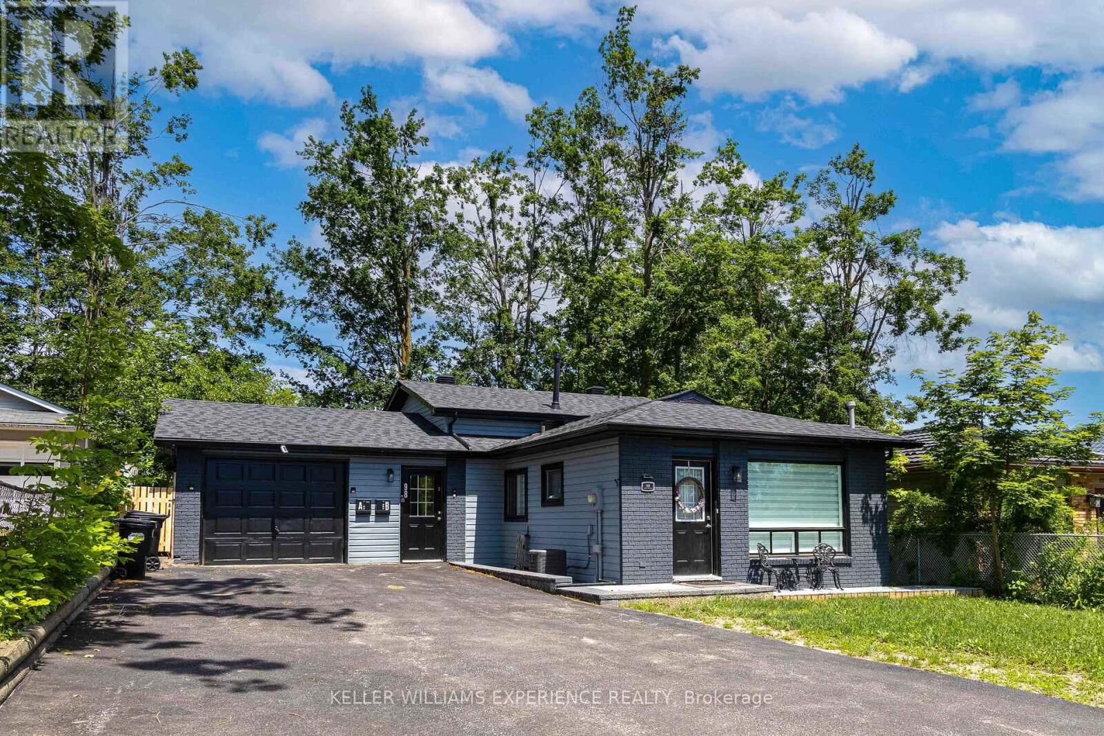 Property Photo: 98 Cundles Road East Lower Lvl ON L4M 2Z9