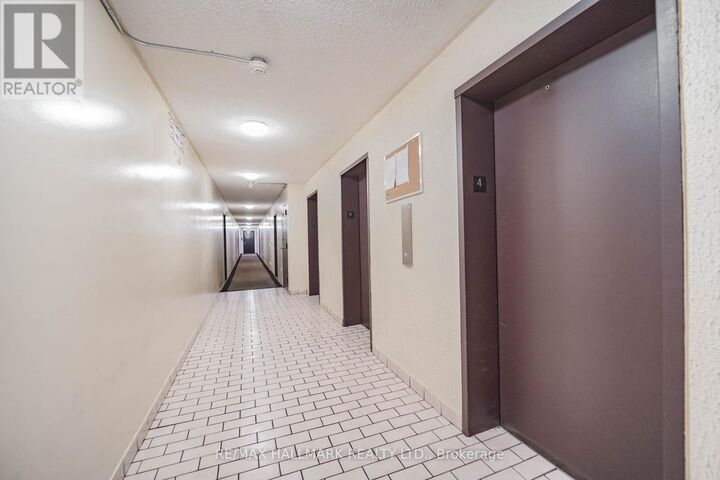 Property Photo:  50 Lotherton Pathway 411  ON M6B 2G7 