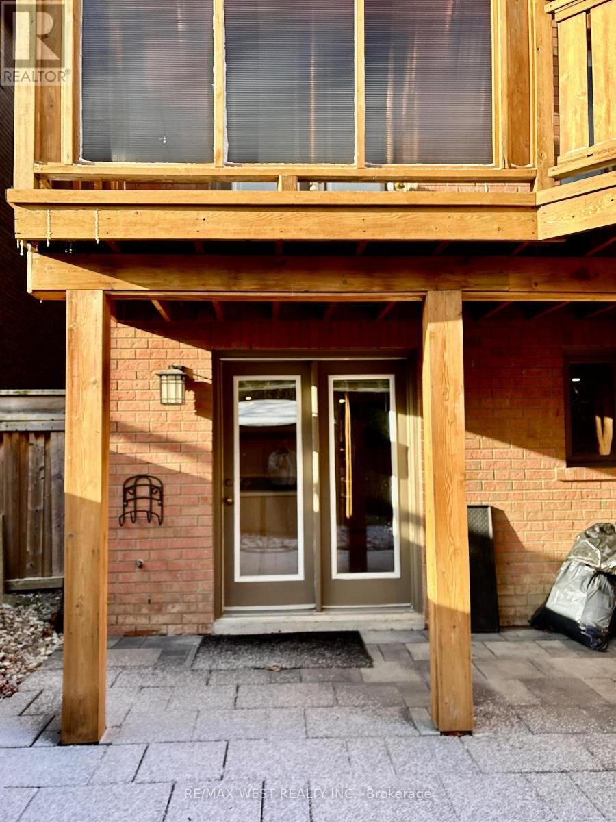 Property Photo:  463 Hewitt Circle  ON L3X 2M1 