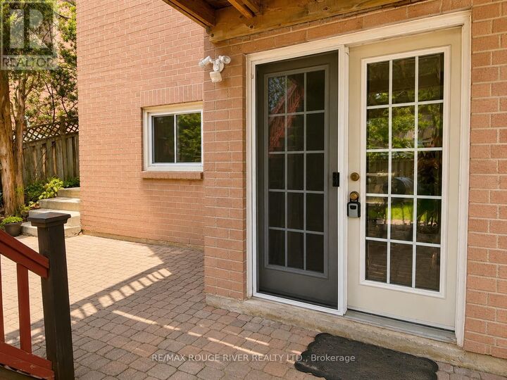 Property Photo:  16 Dominy Drive  ON L1T 3H6 