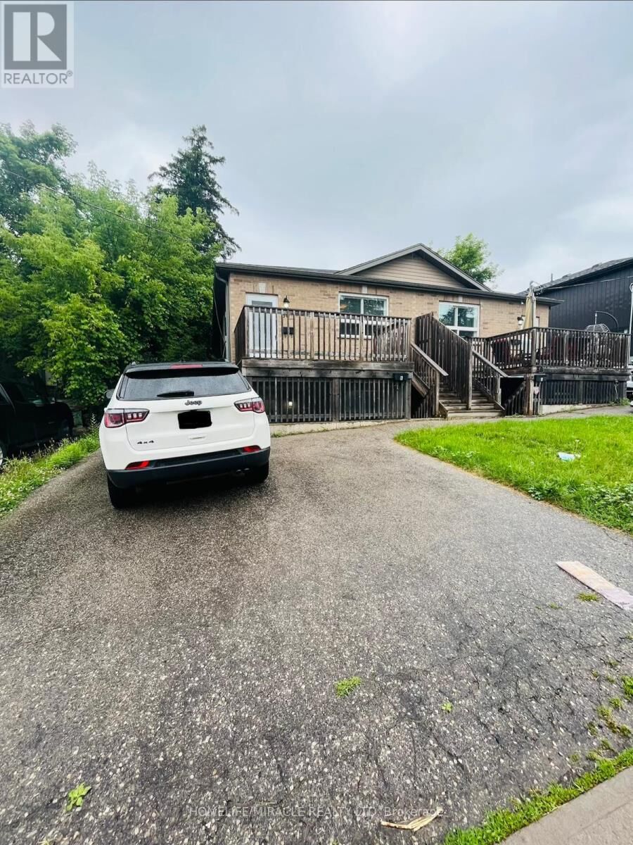 Property Photo:  86A Morgan Avenue  ON N2A 2M5 