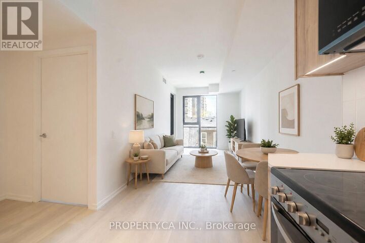 Property Photo:  109 Erskine Avenue 601  ON M4P 0G8 