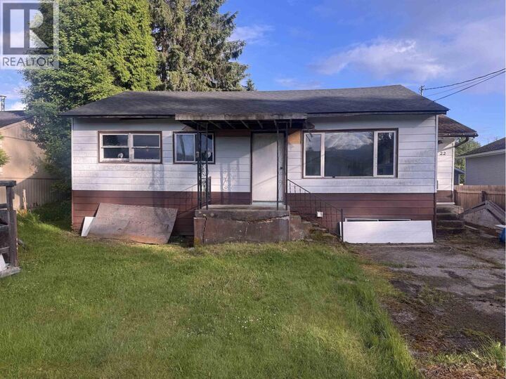 22 Liard Street — photo 1