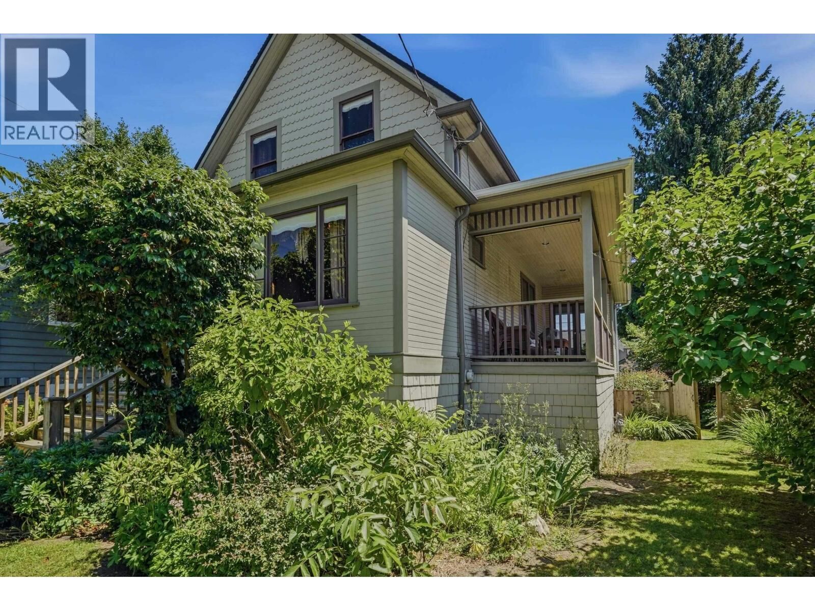 Property Photo: 1010 London Street BC V3M 3B8