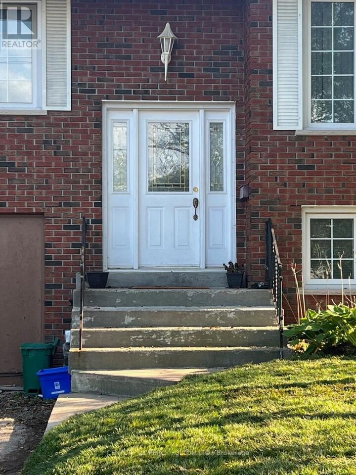 Property Photo: 791 Sheppard Avenue Main ON L1V 1G4