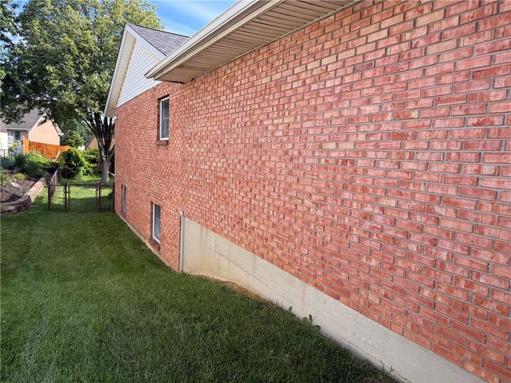 Property Photo:  4929 Rosedale Road  OH 45042 