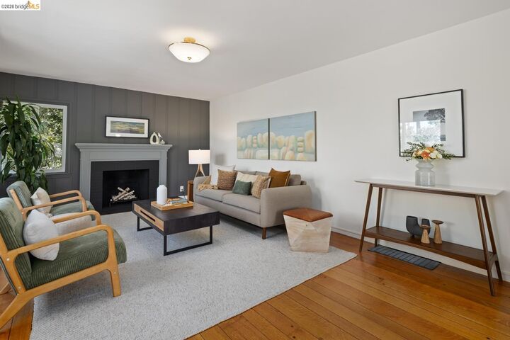Property Photo:  371 Rugby Ave  CA 94708 