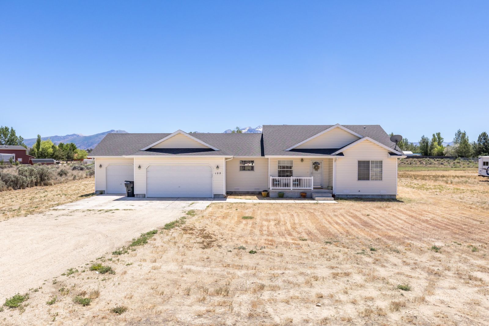 Property Photo: 122 Spring Creek Parkway NV 89815