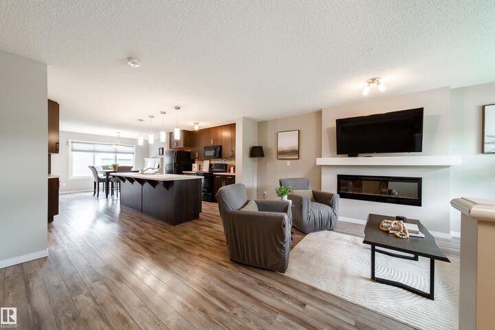 Property Photo: 3211 Cherry Crescent SW AB T6X 1Y5