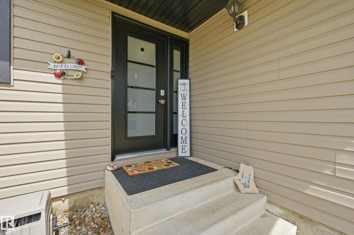 Property Photo:  29 Winchester Avenue  AB T7X 1L5 