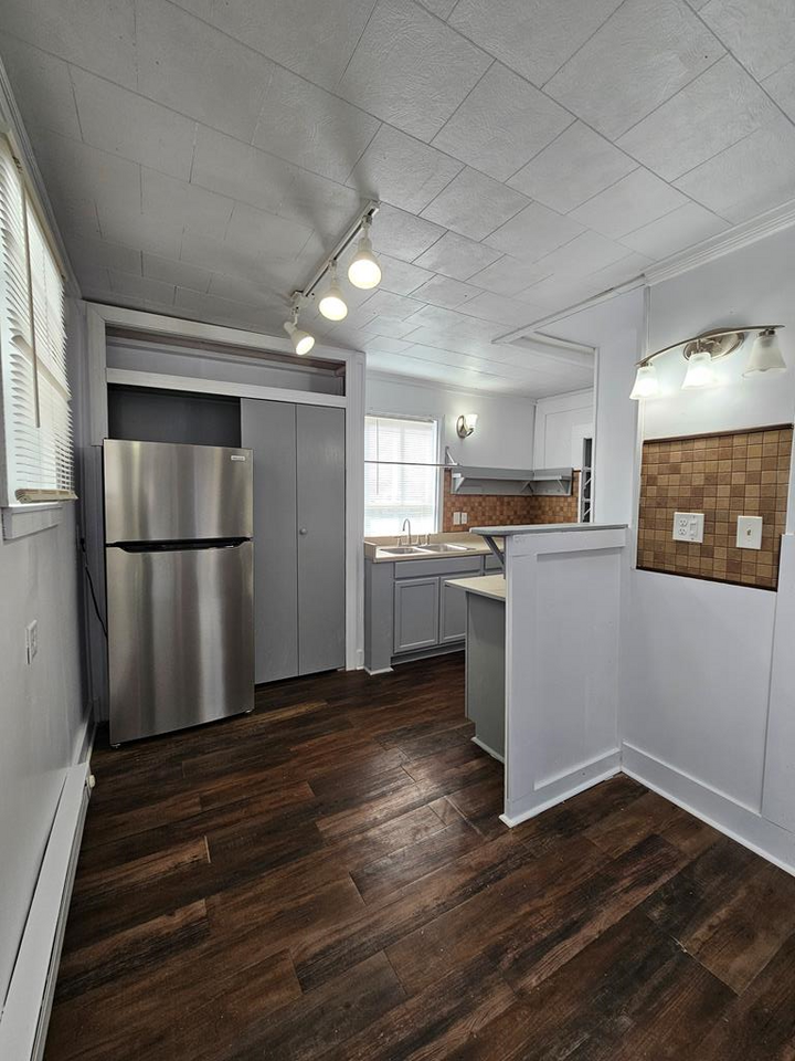 Property Photo:  43 North St  VA 23417 