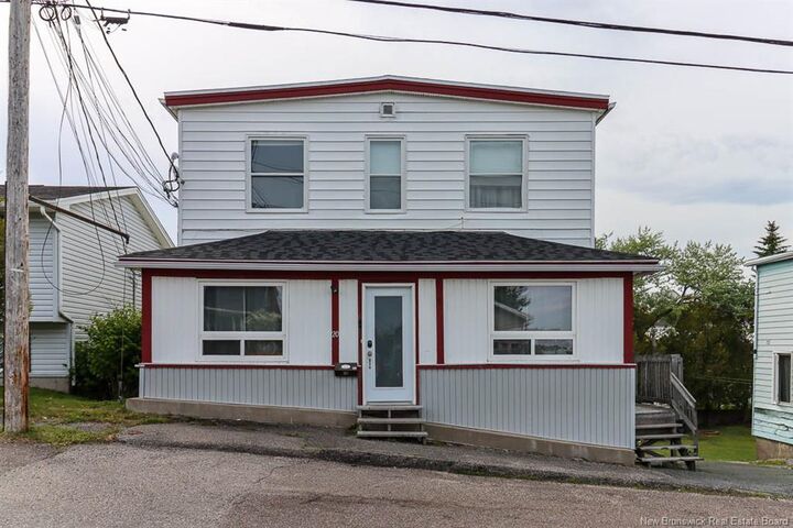 Property Photo:  20 Suffolk Street  NB E2M 2G7 