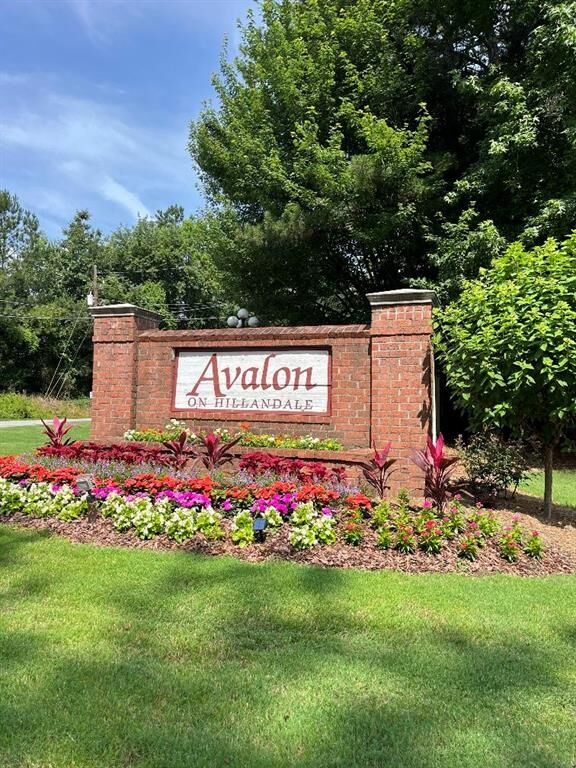 Property Photo:  484 Hillandale Park Drive  GA 30058 
