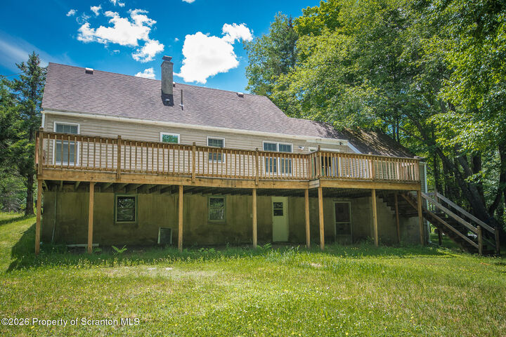 Property Photo:  12 Lake Drive  PA 18424 