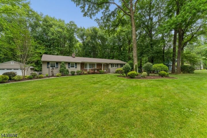 Property Photo: 1272 Sleepy Hollow Ln NJ 07076