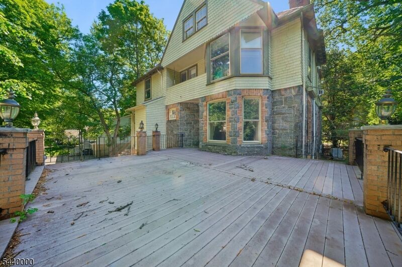Property Photo:  279 Scotland Rd  NJ 07079 