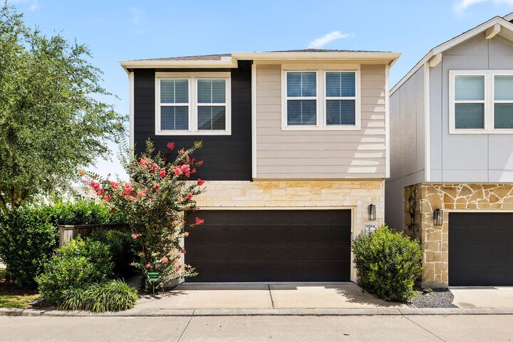Property Photo:  9914 Brickhouse Drive  TX 77080 