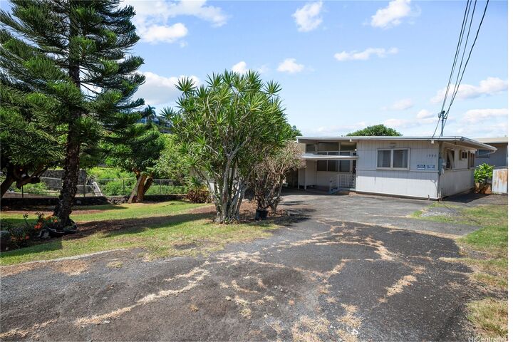 Property Photo: 1996 Naio Street HI 96817