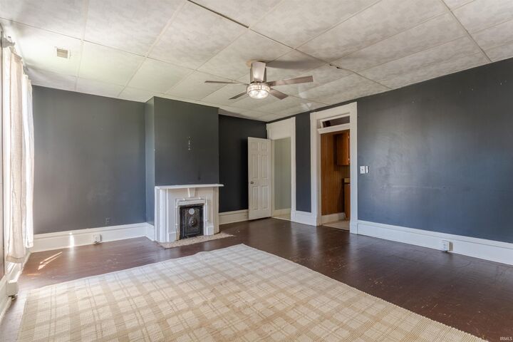 Property Photo: 221 W Eighth Street IN 47620