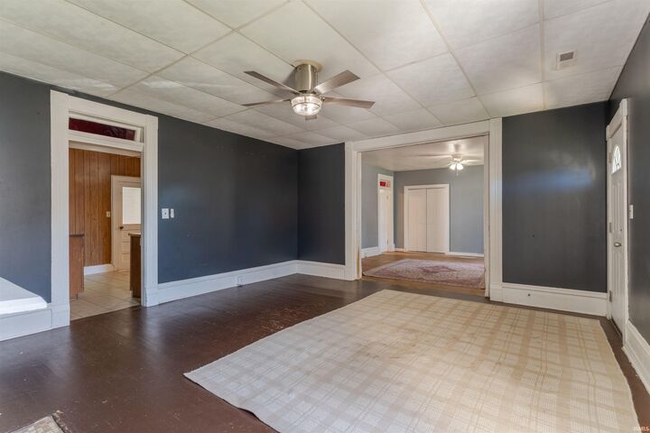 Property Photo: 221 W Eighth Street IN 47620