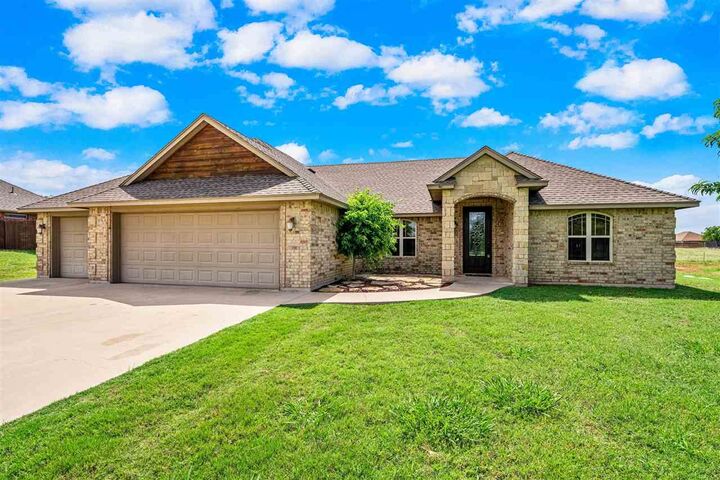 Property Photo:  12091 NE Keeney Rd  OK 73538 