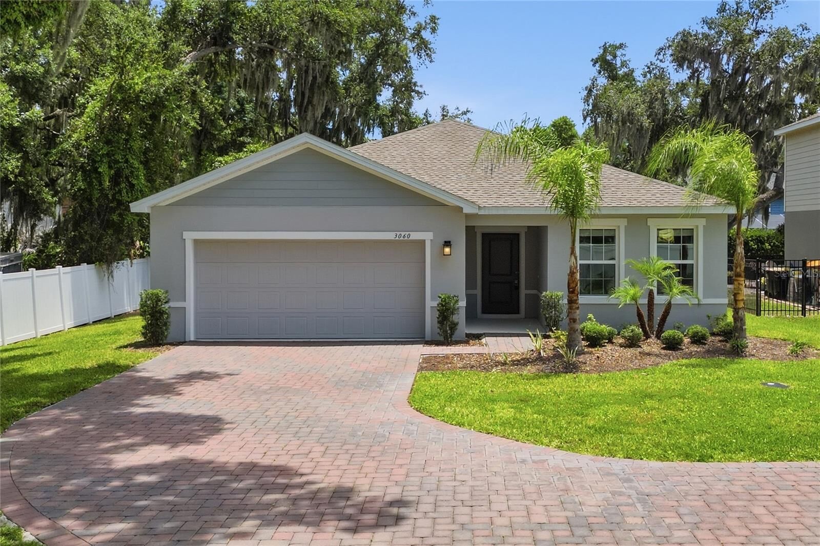 Property Photo: 3060 Royal Street FL 33884
