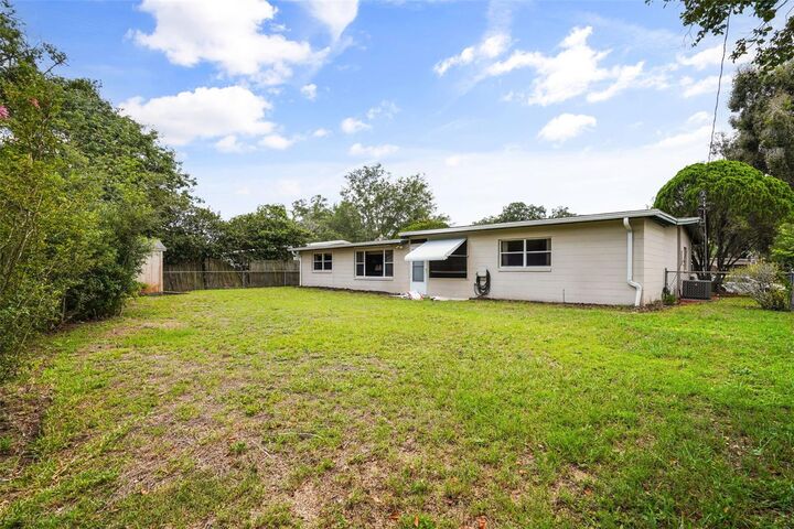 Property Photo:  5409 Stratemeyer Drive  FL 32839 