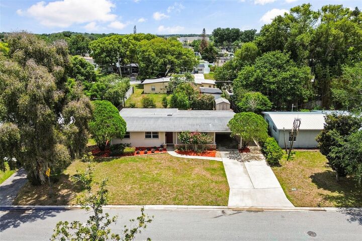 Property Photo:  5409 Stratemeyer Drive  FL 32839 
