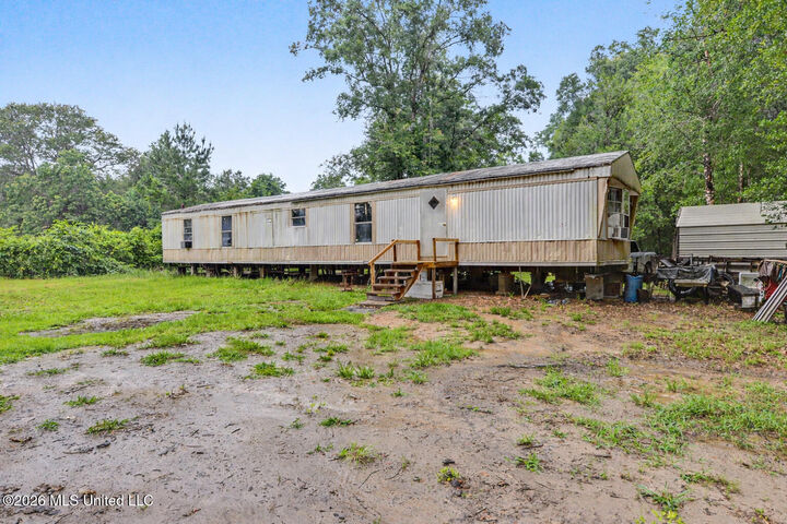 Property Photo:  190E Burnis Havard Road  MS 39573 