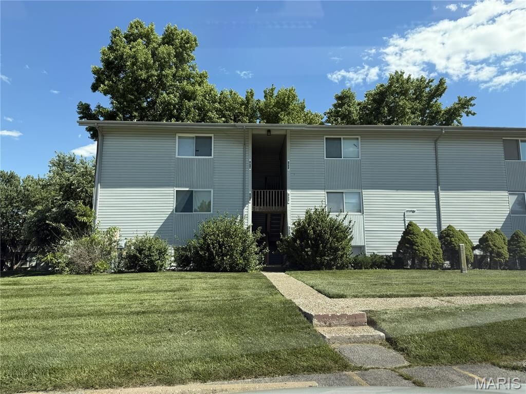 Property Photo:  1913 Gascony Parc Drive 1913  MO 63367 
