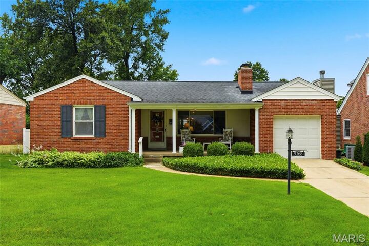 Property Photo: 9368 Parkside Drive MO 63144