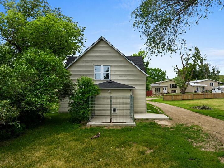 Property Photo: 37 2nd St NE ND 58781