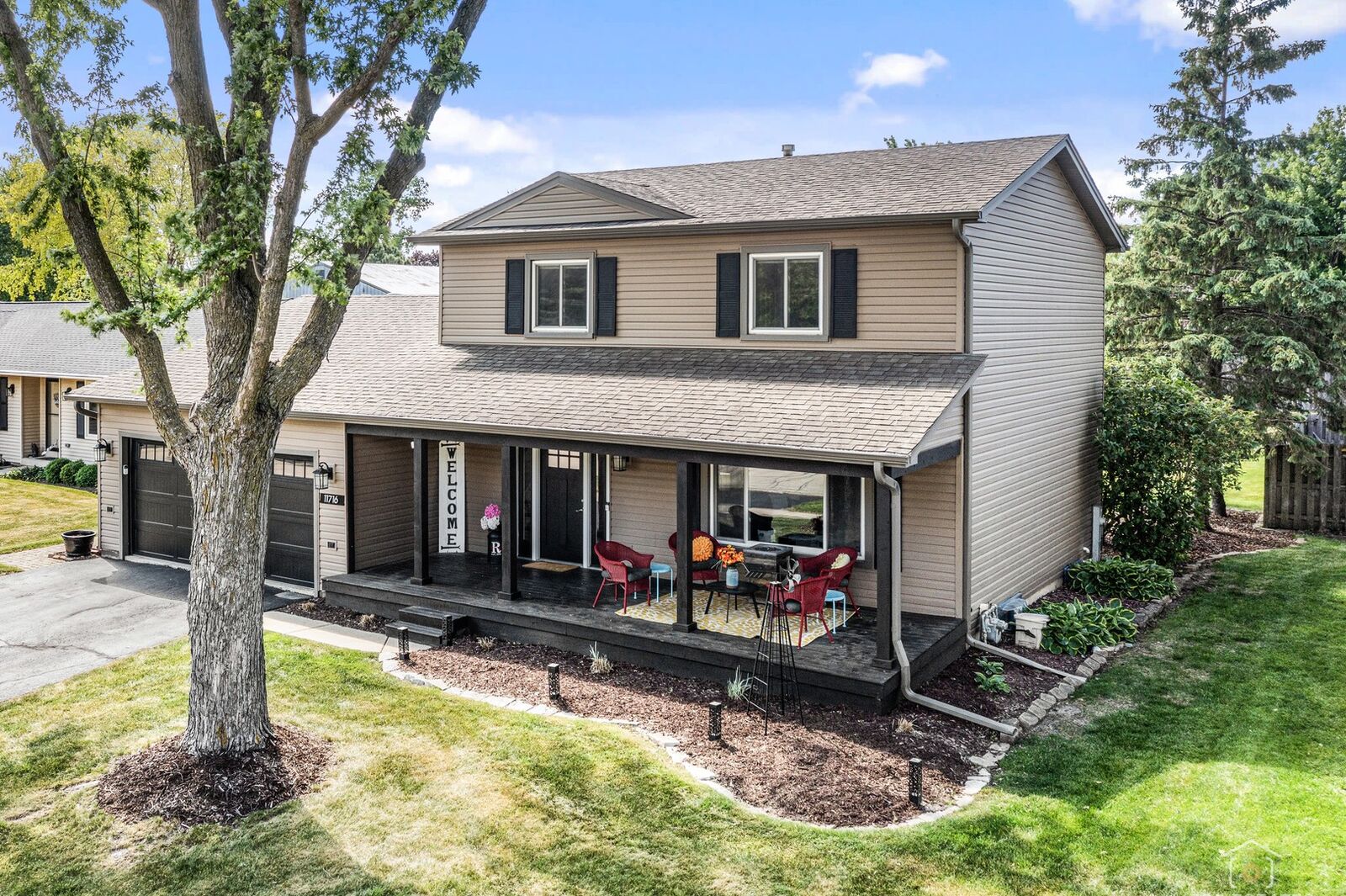 Property Photo: 11716 Davey Drive IL 60142