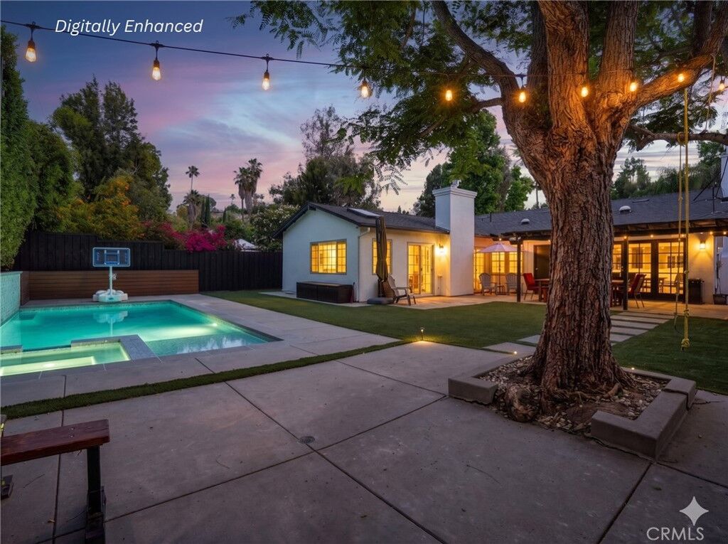 Property Photo: 22263 Avenue San Luis CA 91364