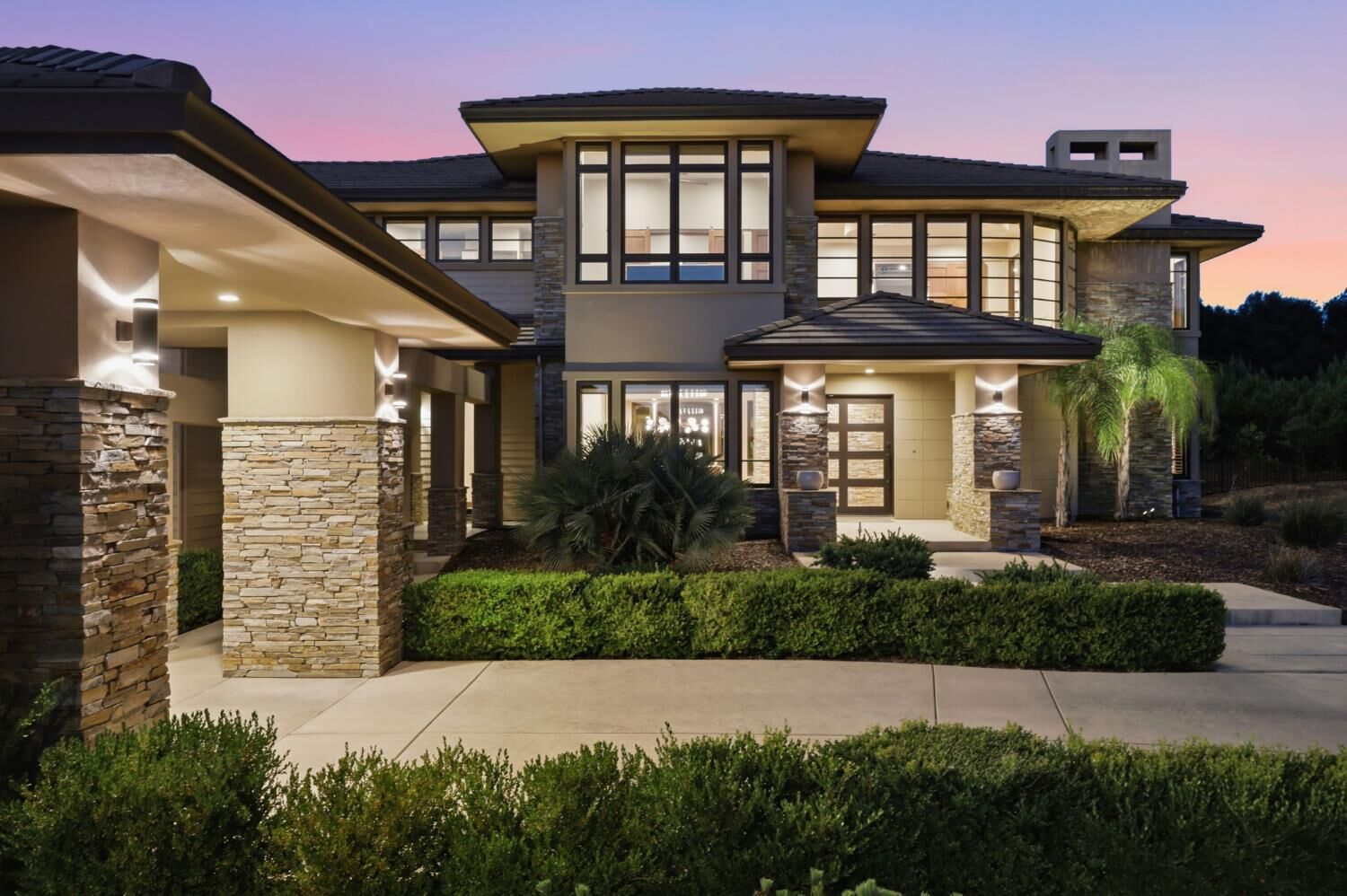 Property Photo:  988 Villa Del Sol  CA 95762 