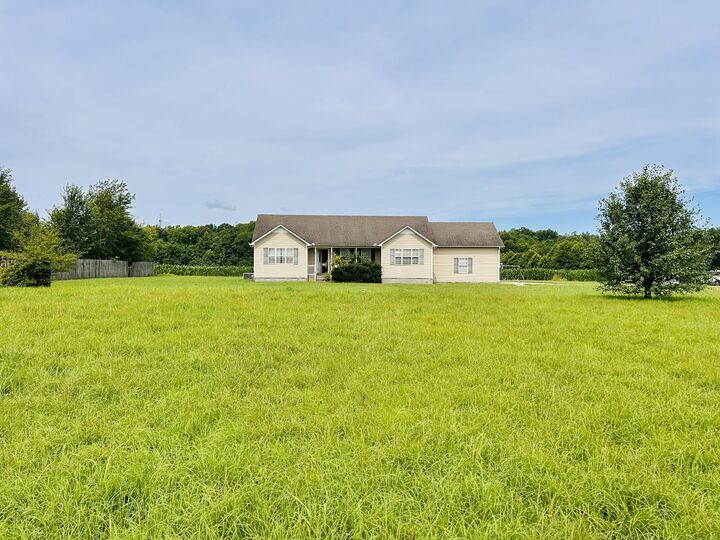 Property Photo:  183 Grosch Dr  TN 37355 