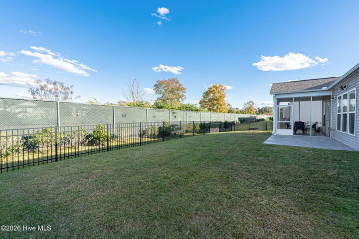 Property Photo: 139 Eagle Claw Drive NC 28467