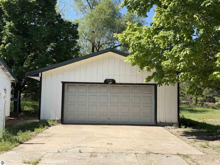 Property Photo: 9359 Valley Road, NW MI 49676