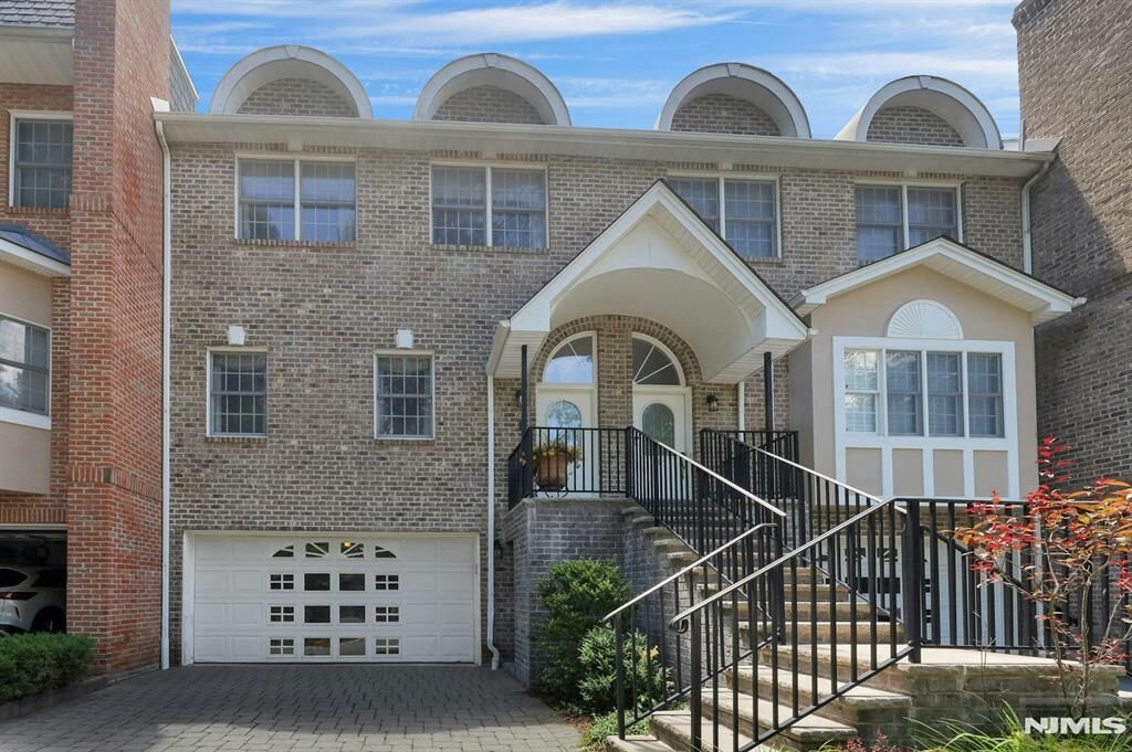 Property Photo: 143 Stonegate Trail 44 NJ 07626