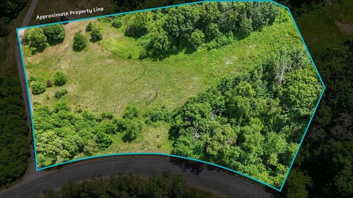 Property Photo:  1325 Birch Park Road  WI 54082 